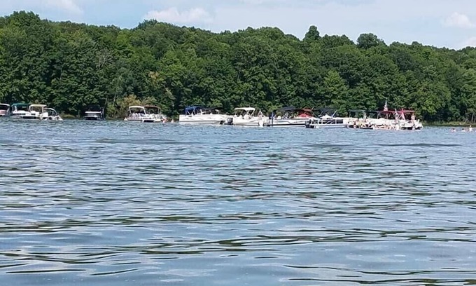 Day House | The Ultimate Lake Life.