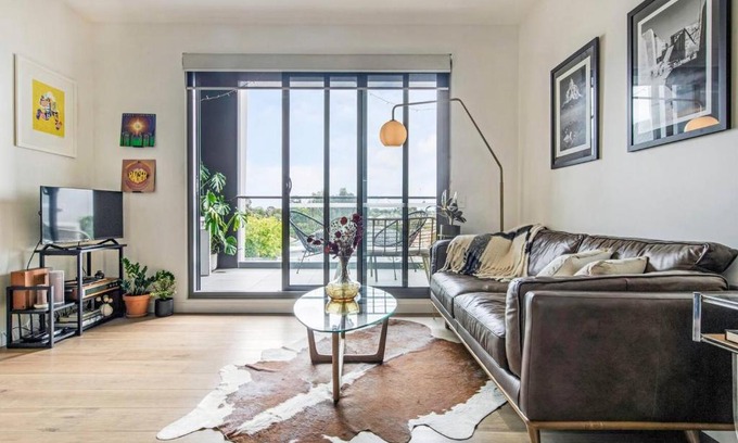 Brunswick East Apartment | The Urban Sanctuary - Enviable Lifestyle on Lygon