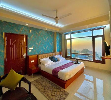 Shoghi Hotel | The Waypoint Inn