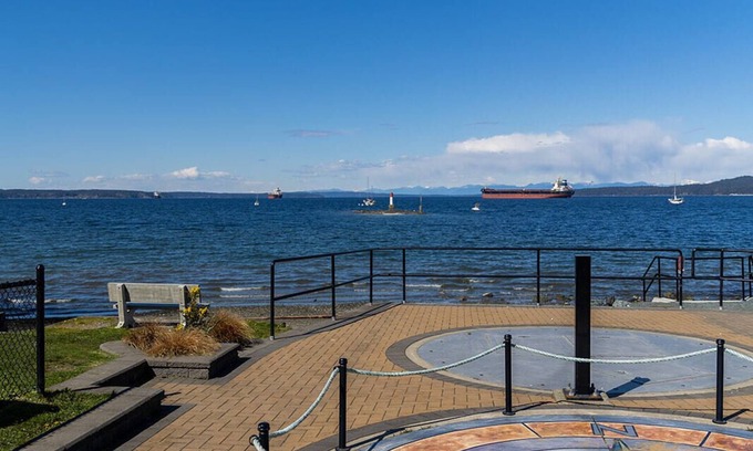 Chemainus Apartment | The Wayward Inn