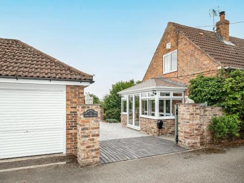 Huggate House | The Weaning Shed