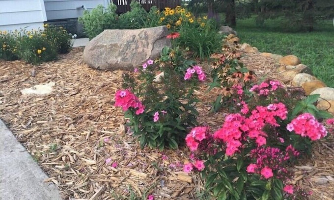 Lyons House | The West Ranch- Just off of I-90