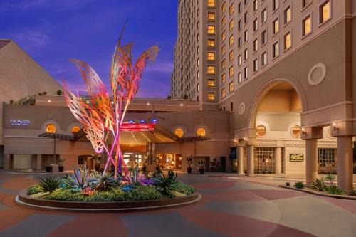 Gaslamp Quarter Hotel | The Westin San Diego Gaslamp Quarter