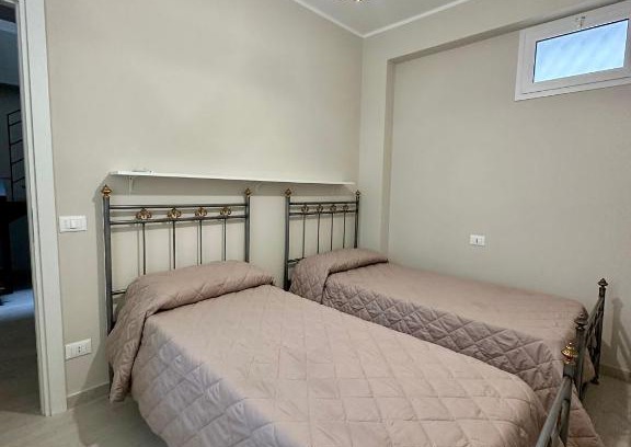 Porticello House | The White Lodge