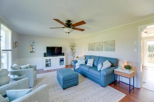 Harkers Island House | The Willowberry House with Deck and Grill!