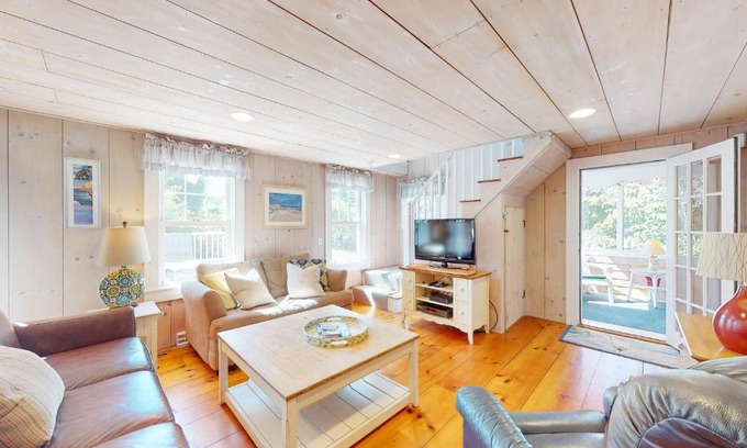 West Harwich House | The Winnie Sea