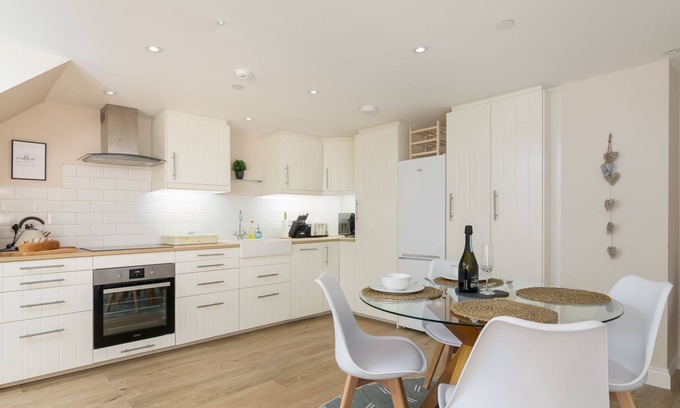 Laxey Cottage | The Workshop Apartment - an apartment that sleeps 2 guests in 1 bedroom