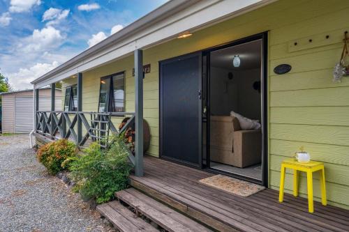 Turangi House | The Yellow Cottage - Turangi Holiday Home