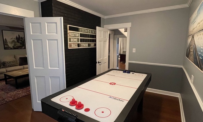 Russells Point House | The Yellow Duck