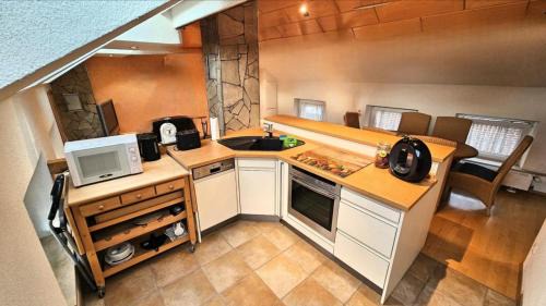 Rheindahlen-Land Apartment | TheGreenNest