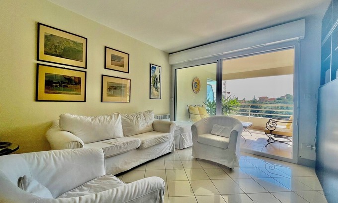 Beausoleil Condo | This condominium is a 1 bedroom(s), 1.5 bathrooms, located in Beausoleil, Alpes Maritimes.