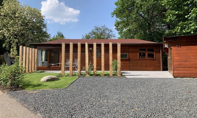 Municipality of Harderwijk House | This Tiny Lodge (48 m²) is suited for 2 to 3 people (2 adults and 1 child), equipped with a garden and terrace.