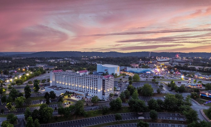 Branson Hotel | Thousand Hills Resort Hotel