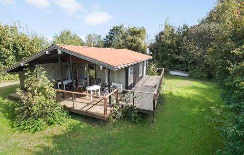 Havnsø House | Three-Bedroom Holiday Home In Follenslev