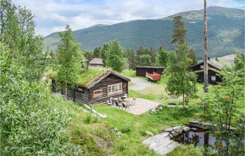 Heidal House | Three-Bedroom Holiday Home In Heidal