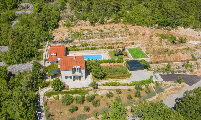 Cista Provo Villa | Three-bedroom villa with private pool