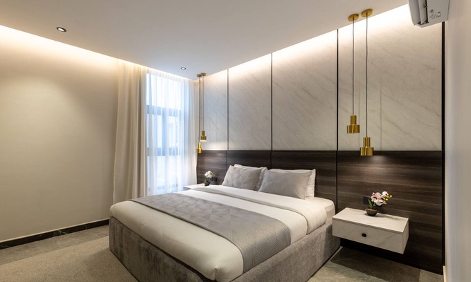 Medina Apartment | Three BR Luxurious & Spacious Flat in Almadinah