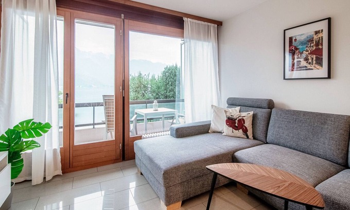 Melide Apartment | Three-room apartment with lake view in Melide (Isabella Apt)