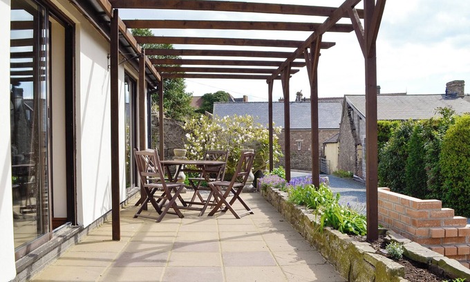 Talgarth Cottage | Three Views Bungalow