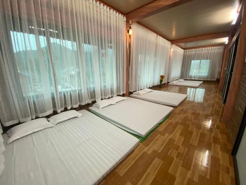 Nho Quan House | Thung Din Homestay