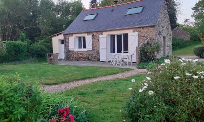 Scrignac House | Ti Bihan at Pors Jaffrennou