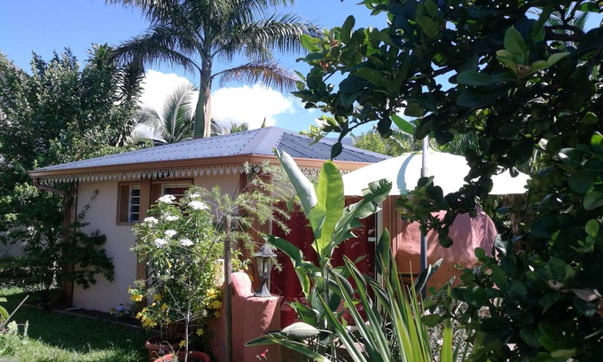 L'Etang-Sale House | Ti Dodo Caze, charming bungalow