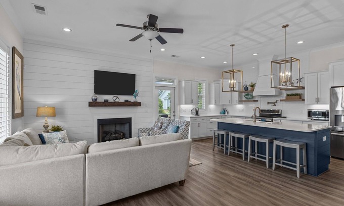 Morehead City House | Tidal Treasure 10% of for a 7-night booking! Bring your boat! Pet friendly!