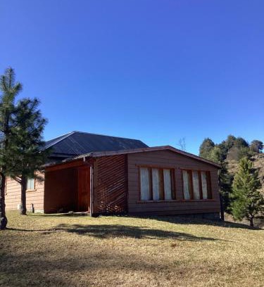 Coyhaique House | Tierras Altas de la Patagonia-Cabaña grande con acceso al lago