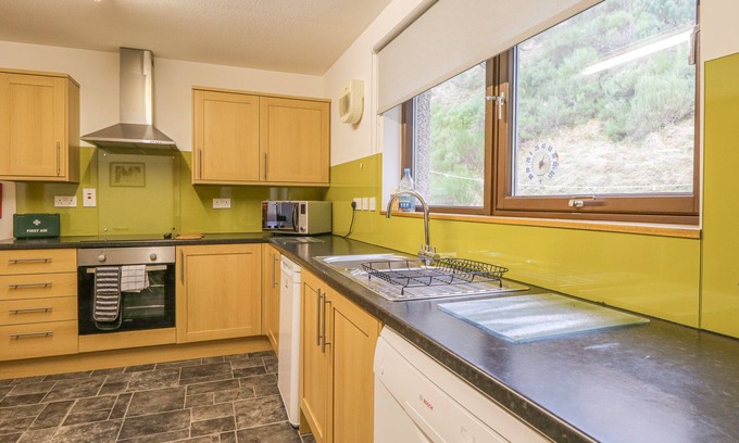Alvie Cottage | TIGH AN TEARLACH, pet friendly, with open fire in Kincraig