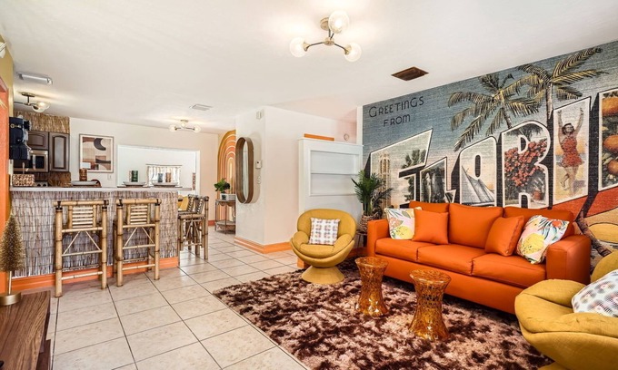 Flamingo Parks House | Tiki House Retreat