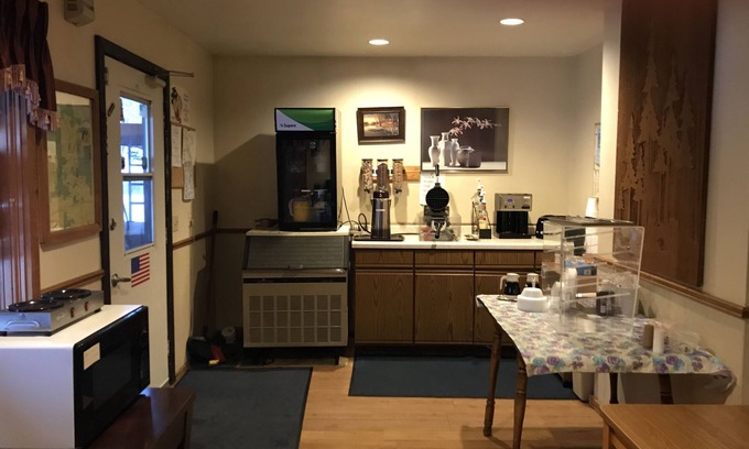 Phillips Hotel | Timber Inn Motel