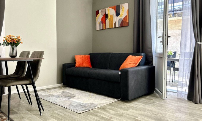 Torno Apartment | Timco apartment with big terrace