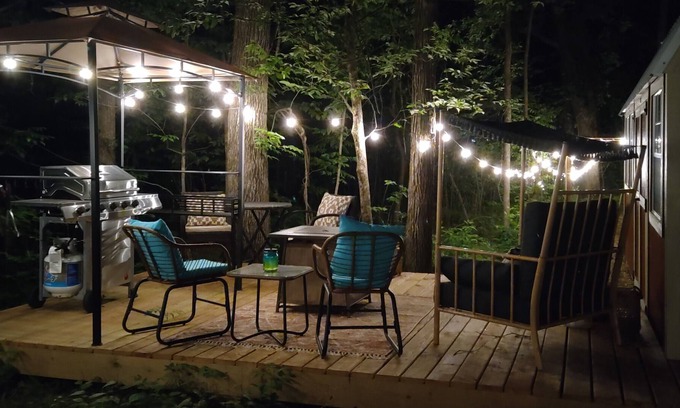 Mora Cabin | Tiny barn in the woods at Knife Lake Getaway