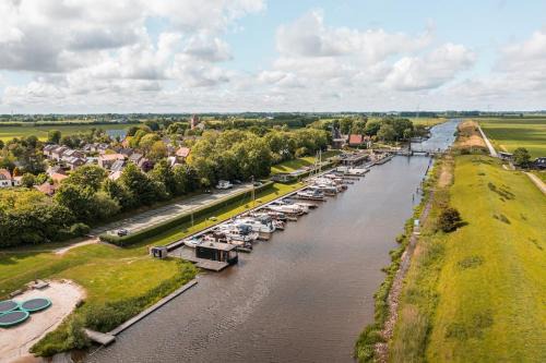 Garnwerd Boat Rental | Tiny Boat House #4