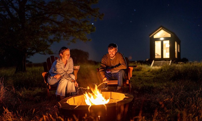 Dalton Cabin | Tiny Charlotte Summar
