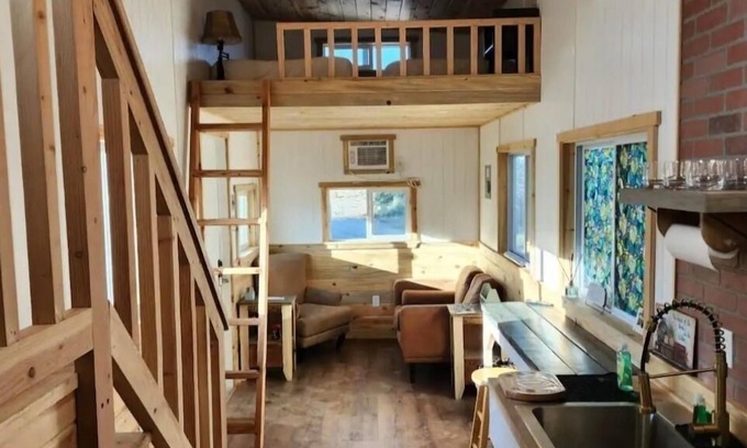 Mojave Desert House | Tiny Home, close to Death Valley