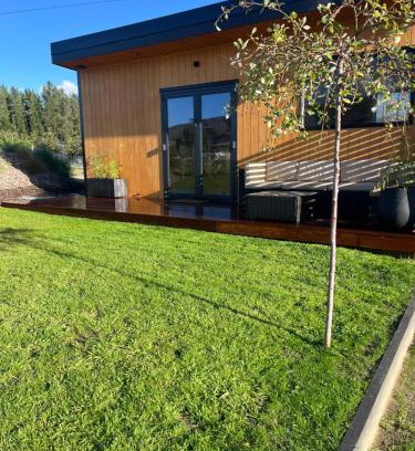 Lowburn House | Tiny home with mountain and orchard views