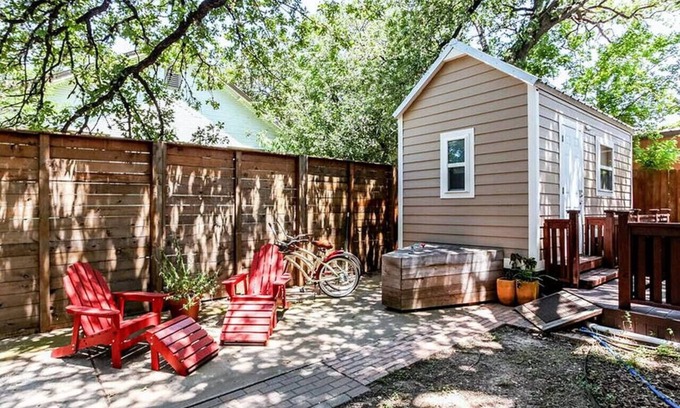 Clarksville House | Tiny House Downtown | Loft + Full Bath | Walkable Location