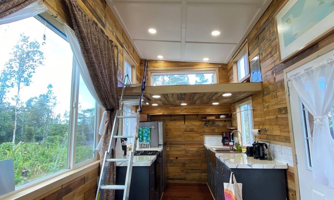 Keaau Cabin | Tiny House Tropical Rainforest Retreat w/AC