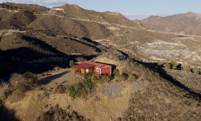 Majada del Moro House | Tinyhouse Maria, in the middle of quiet nature with panoramic view, 13KM to the sea.