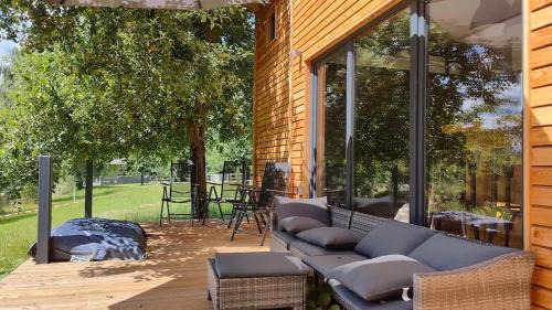 Buhlau House | TinyHousebeiDresden unser größtes winziges Häuschen für bis zu 7 Personen, Kaminofen, große Terrasse - Nähe Sächsische Schweiz