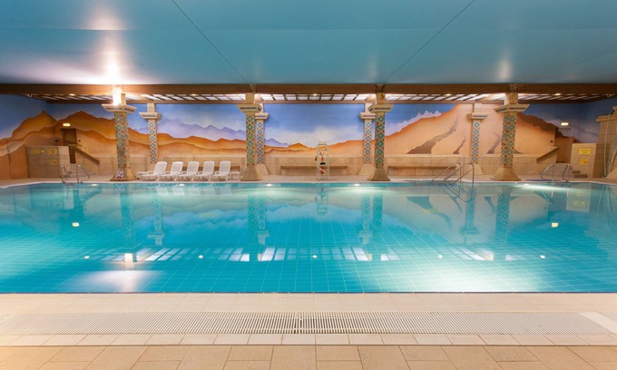 Torquay City Centre Hotel | TLH Toorak Hotel - TLH Leisure, Entertainment and Spa Resort