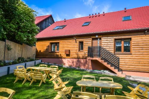 Zator House | Toffee House