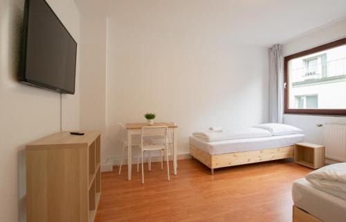 Beeck Apartment | Tolstov Apartments - 1 , 2 and 3 Room Monteur Apartments