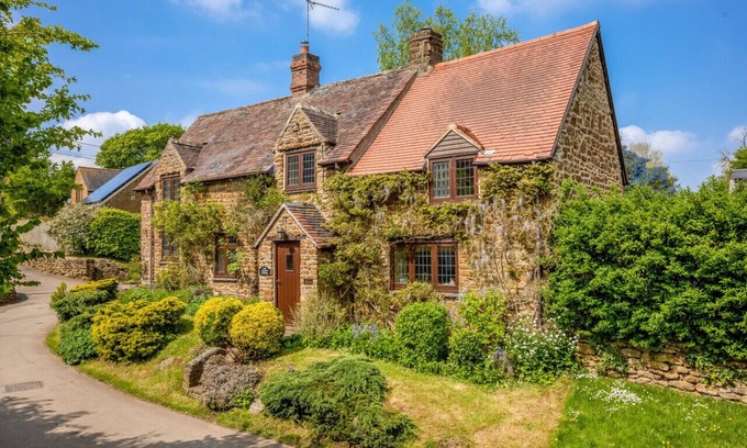 Epwell Cottage | Tom Callows - Gorgeous Rural Cottage in Oxfordshire