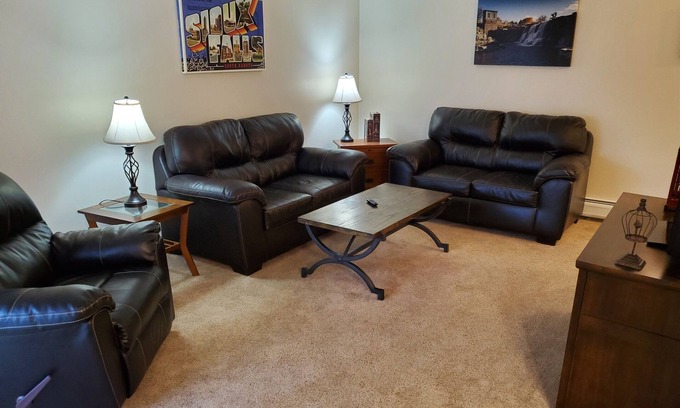 Sioux Falls Apartment | Tomar Park Apt 3 - KP101APT3