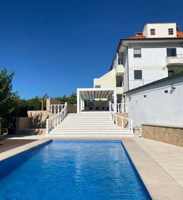 Casais Apartment | Tomar Village, Keep cool in the pool!