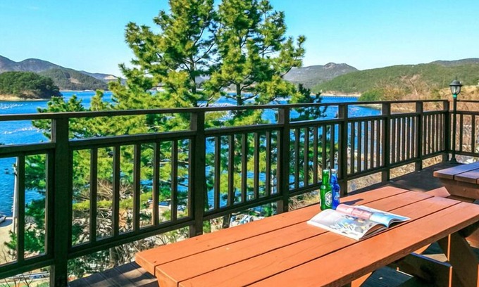 Urikkae Hotel | Tongyeong Beach Castle Hotel