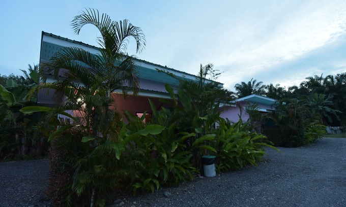 Khlong Thom Hotel | Tonkla Resort