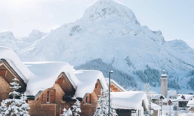 Lech am Arlberg Apartment | Top 3 - Boutique Chalet Almrausch